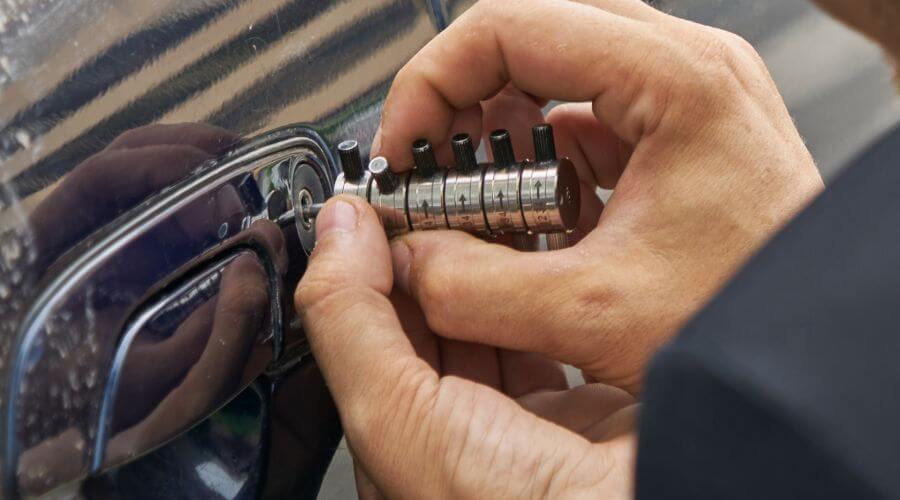 Expert flood damage restoration services in Sunshine, LA